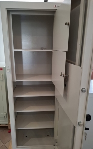 Szafa pancerna Konsmetal MS1/B, 218 kg, 2 skrytki, dwa zamki 